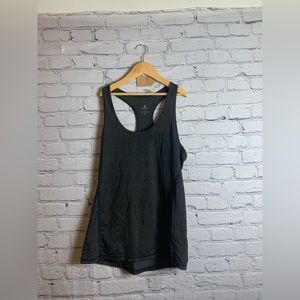 Black athletic tank!